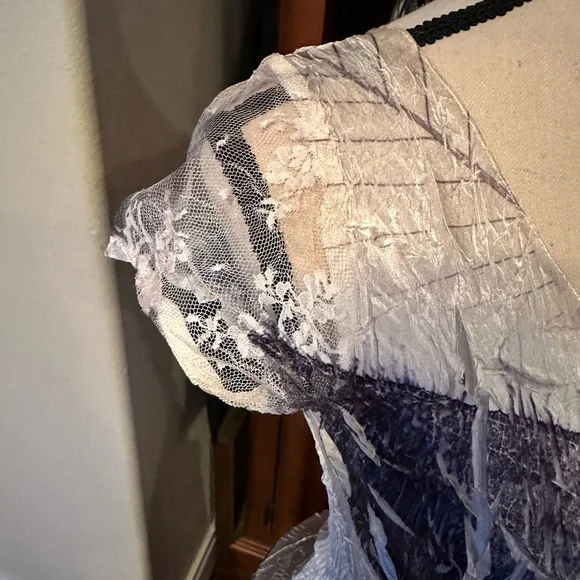 Pretty Cream Komarov dress size Medium - Picture 6 of 10